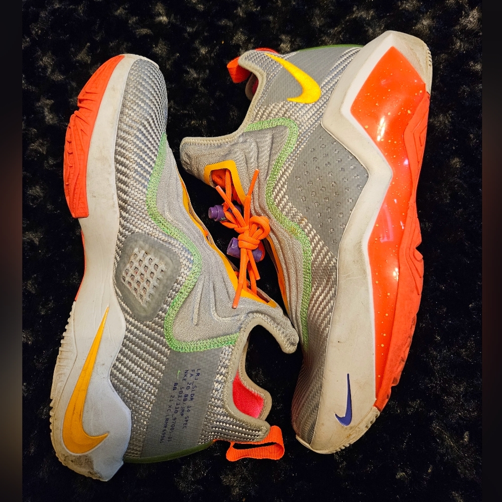 LeBron Soldier 14 'Hare' size 9m